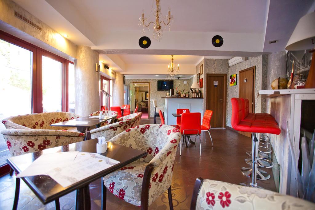 Hotel Ss Residence Unirii بوخارست المظهر الخارجي الصورة